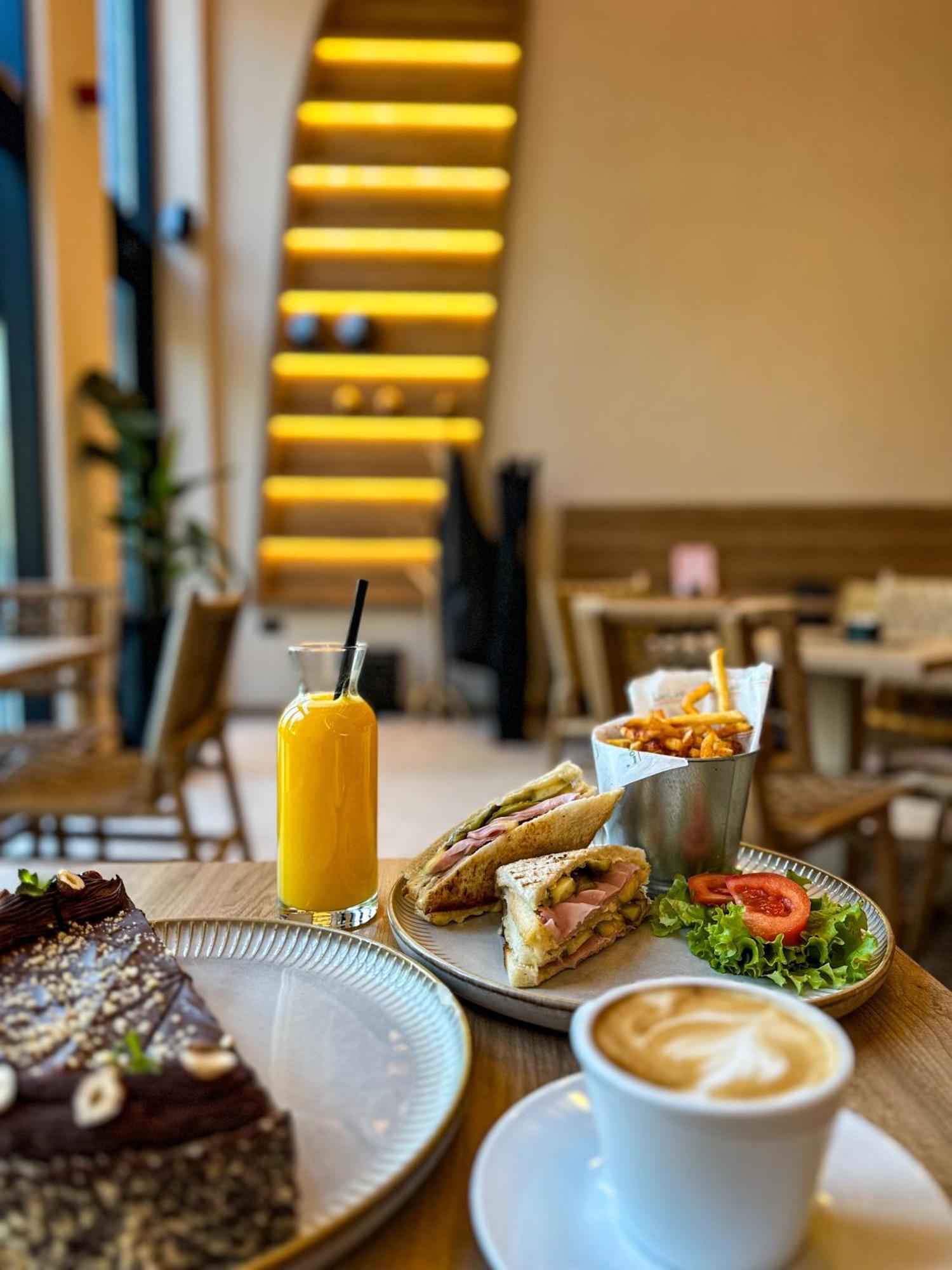 Hotel 1920 Podgorica Ngoại thất bức ảnh